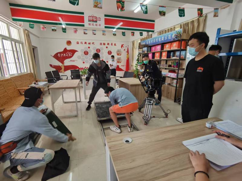 九原区广告片拍摄公司：极简主义践行者，少即是多的视觉哲学